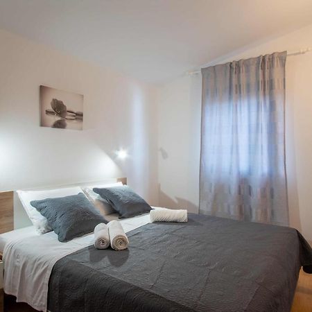 Appartamento Ostaric Mandre Esterno foto