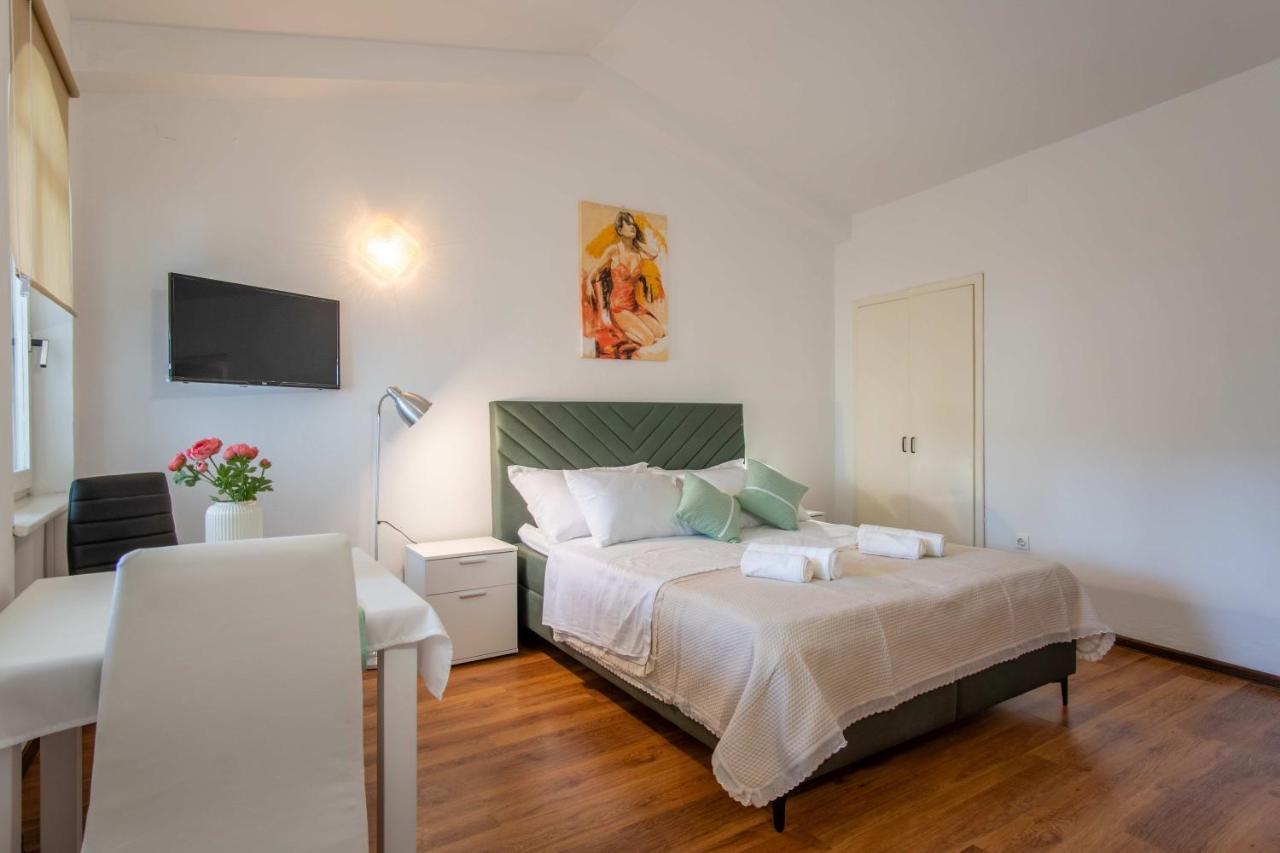 Appartamento Ostaric Mandre Esterno foto
