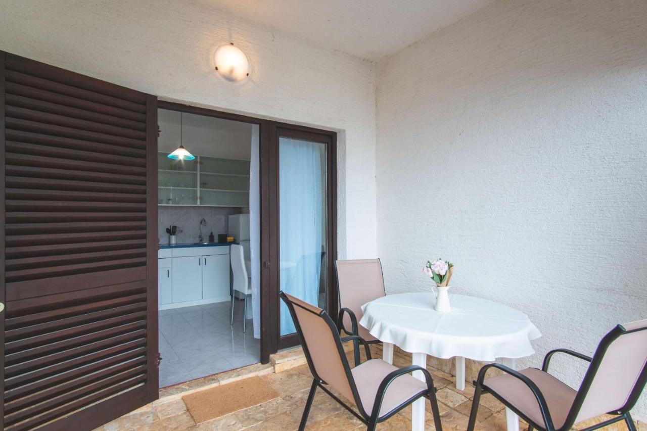 Appartamento Ostaric Mandre Esterno foto