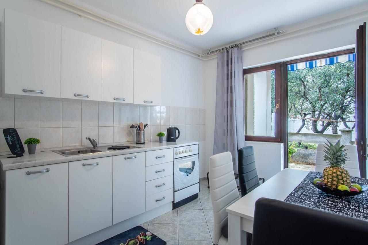 Appartamento Ostaric Mandre Esterno foto