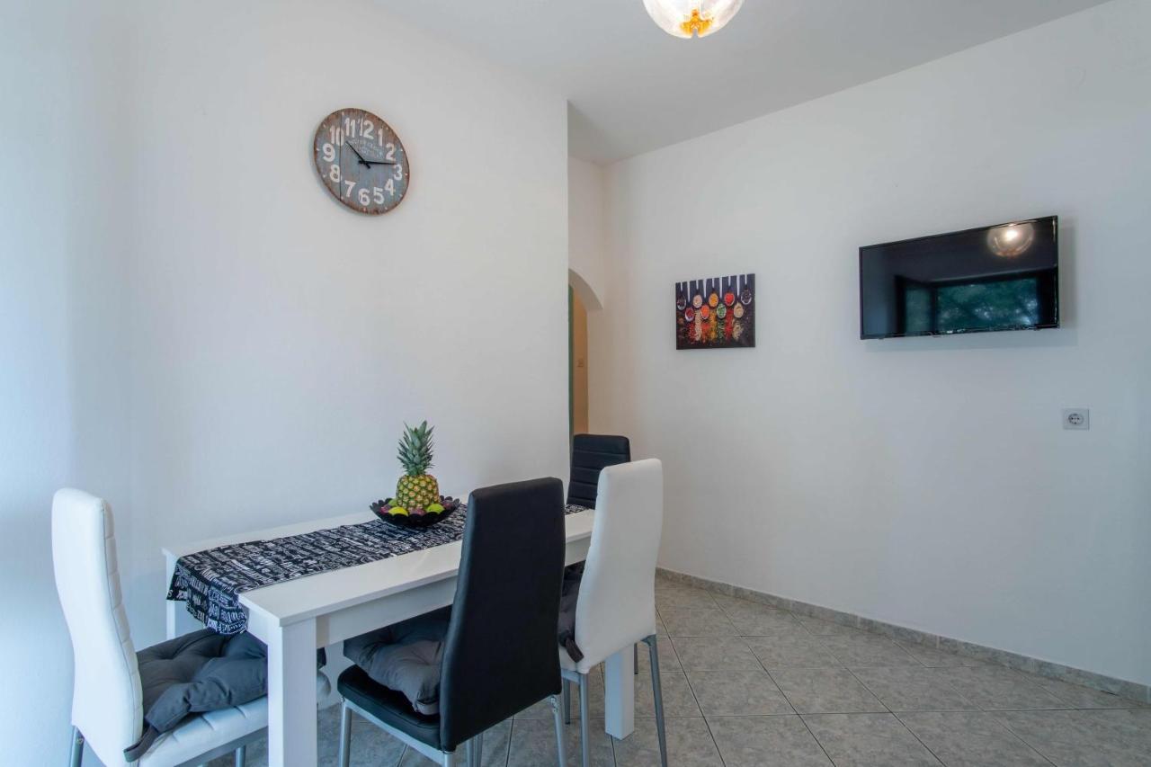 Appartamento Ostaric Mandre Esterno foto
