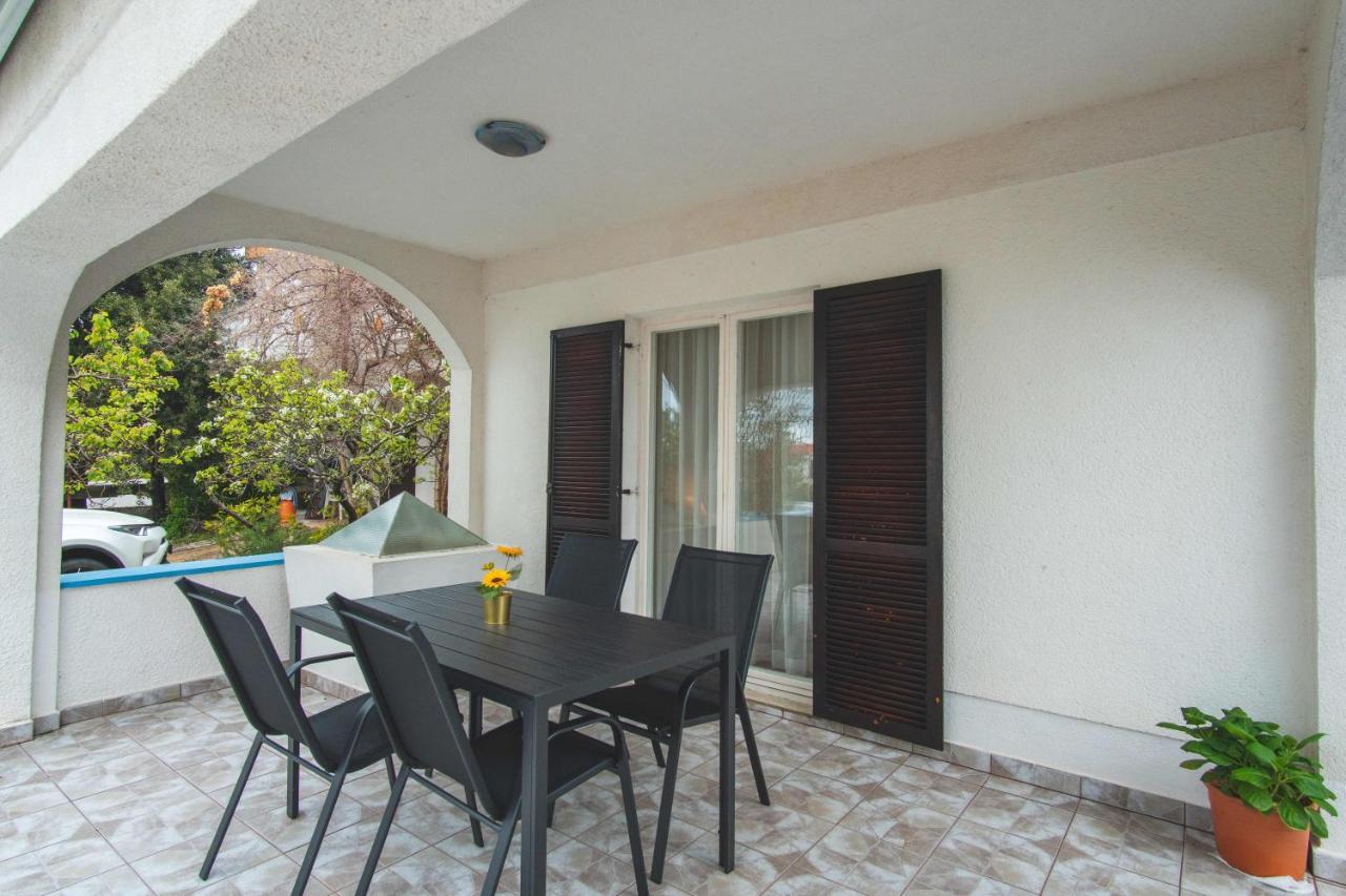 Appartamento Ostaric Mandre Esterno foto