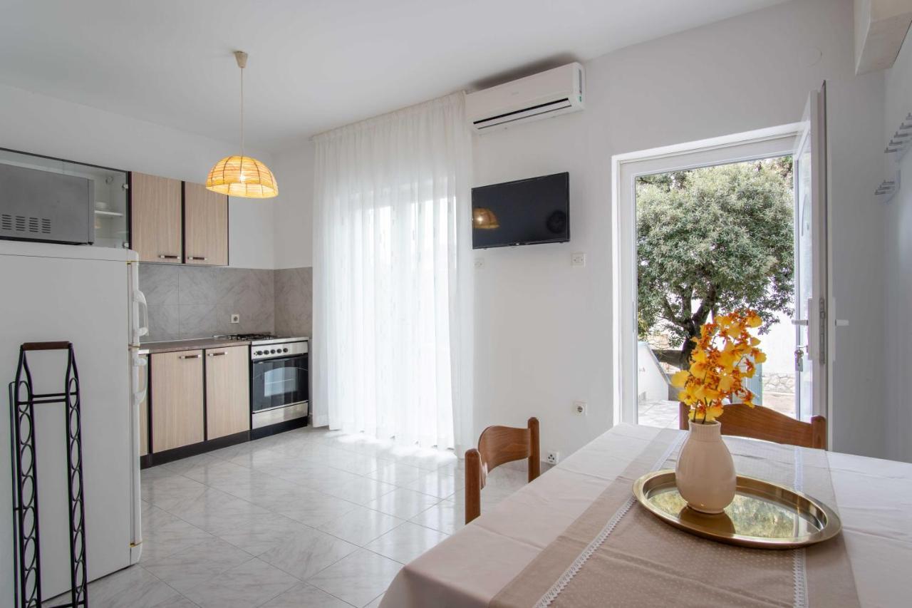 Appartamento Ostaric Mandre Esterno foto
